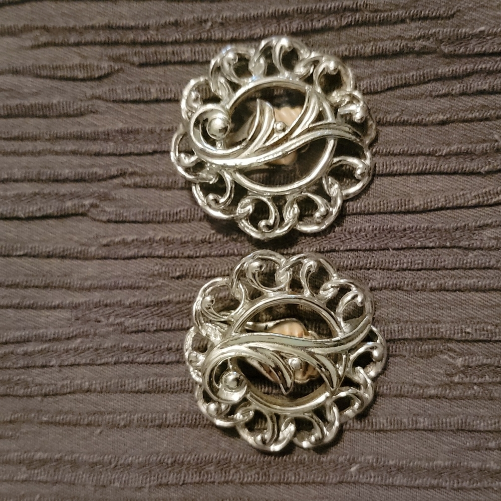 Bundle clip on earrings - Picture 5 of 7